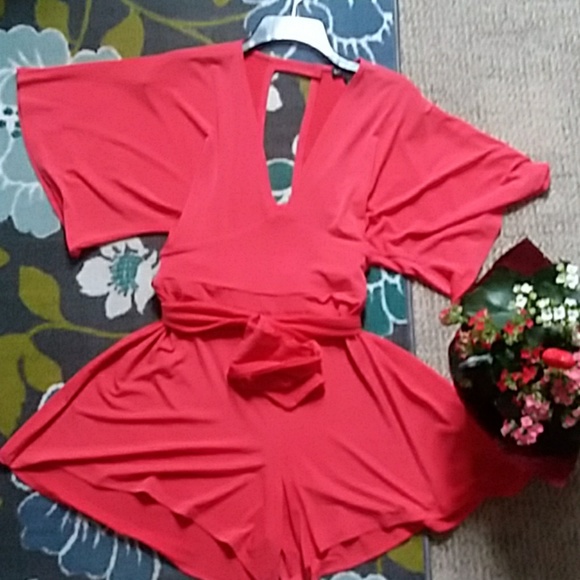 SUPER CUTE CORAL COLOR EXPRESS ROMPER SHORTS🌺 - Picture 5 of 8